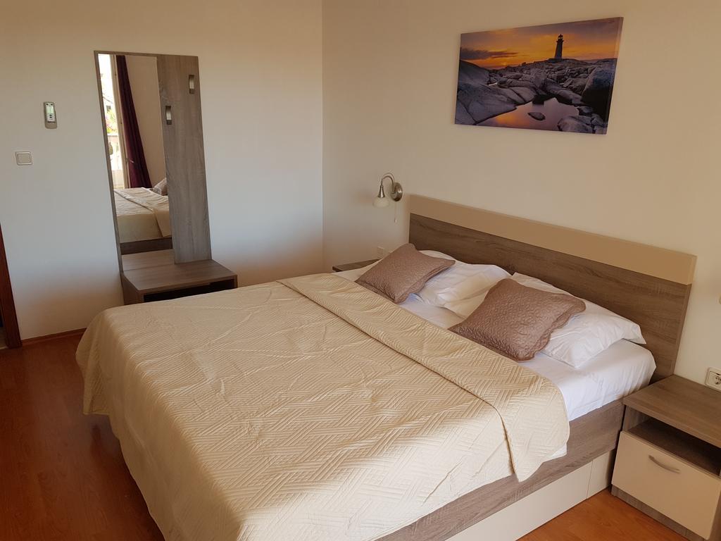 Pansion Marco Polo Hotell Petrcane Eksteriør bilde